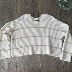 Moon & Madison Ivory Gray Cropped Oversized Sweater Size Large